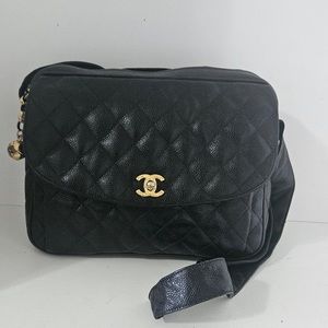 ‏Authentic CHANEL Caviar black leather Crossbody/Shoulder Bag